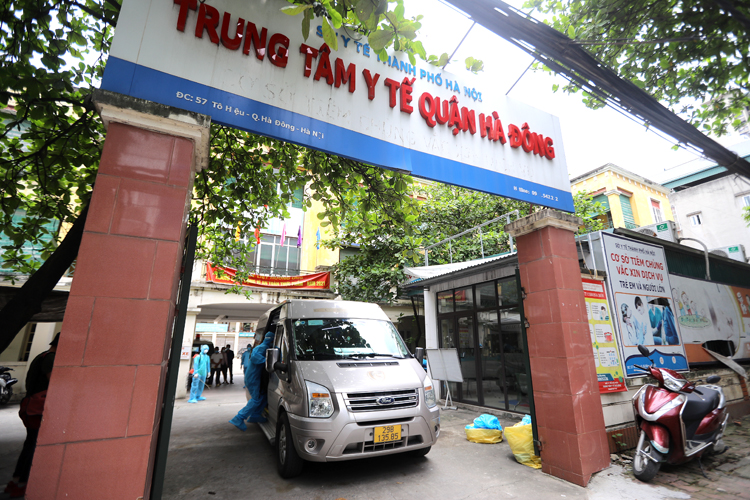 Hà Nội đón 286 công dân từ Bắc Giang trở về - Ảnh 11.