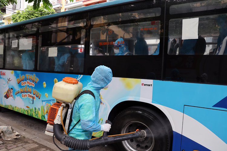 Hà Nội đón 286 công dân từ Bắc Giang trở về - Ảnh 4.