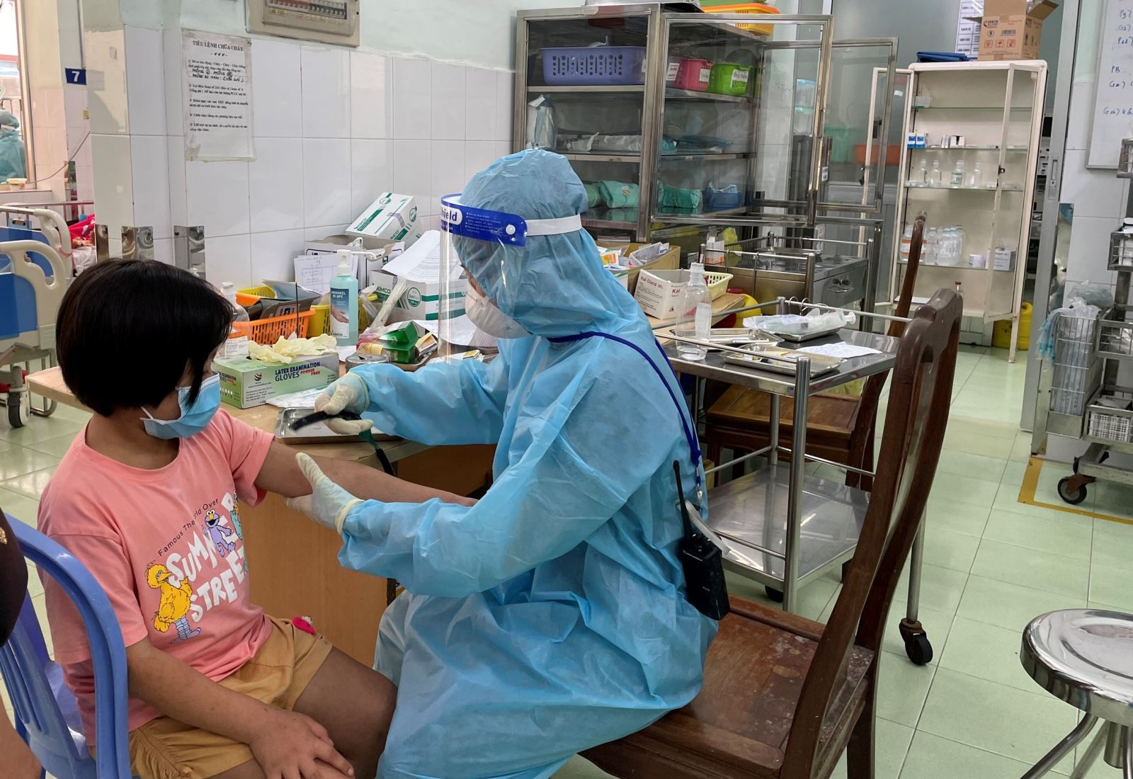 TP Hồ Chí Minh: Đảm bảo an toàn khi tiêm vaccine COVID-19 cho trẻ từ 5-11 tuổi - Ảnh 3.