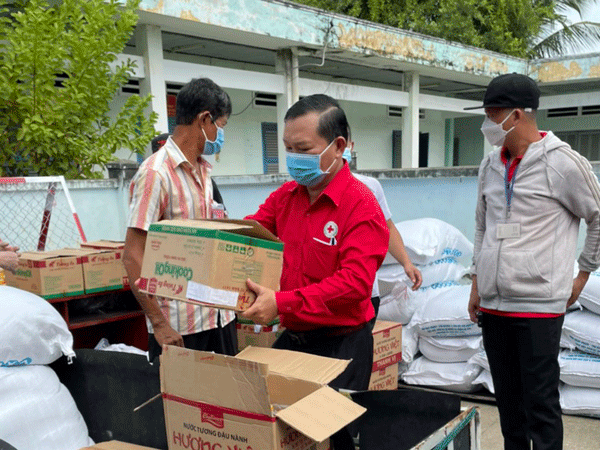 Cần Giờ (TP.Hồ Chí Minh): Chung tay trợ giúp người dân trong khu vực phong tỏa - Ảnh 1.