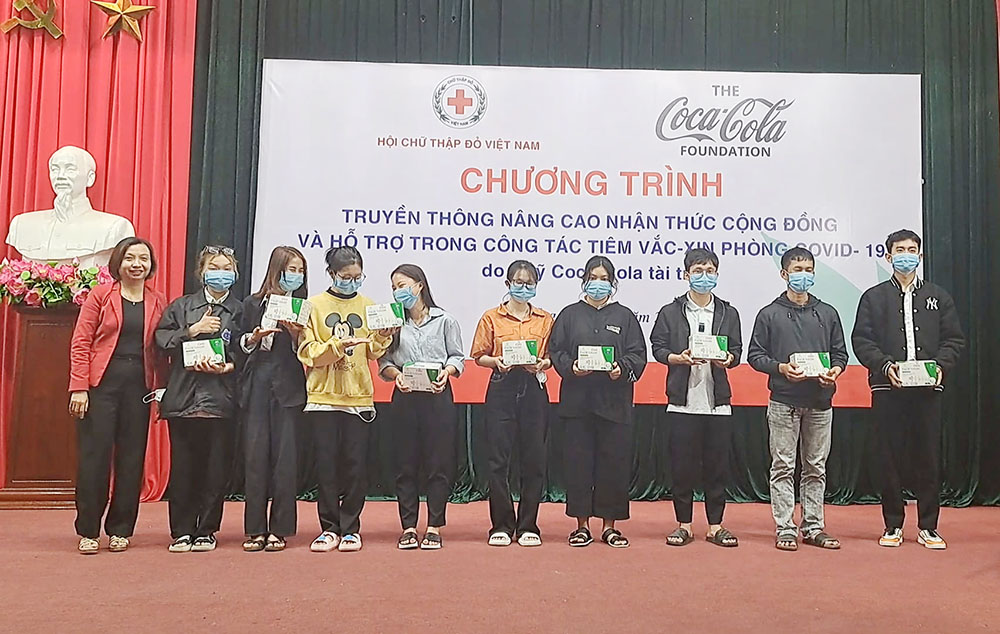 Hội Chữ thập đỏ Đà Nẵng tiếp tục tuyên truyền nâng cao nhận thức cộng đồng tiêm vắc-xin phòng Covid-19 - Ảnh 5.