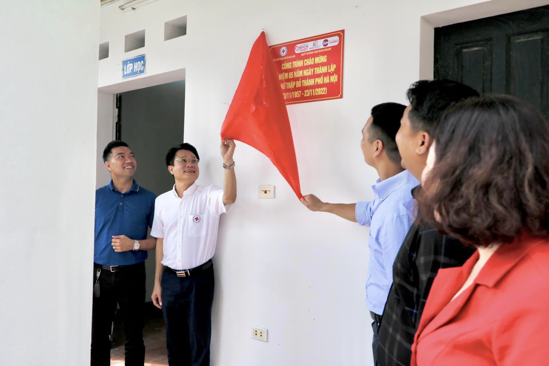 Hà Nội: Bàn giao công trình sửa chữa Trung tâm Cứu trợ trẻ em tàn tật huyện Thanh Oai - Ảnh 1.