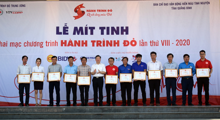 Hội CTĐ Quảng Bình: Chiến dịch “Những giọt máu hồng -Hè 2020” tiếp nhận 3.520 đơn vị máu 1