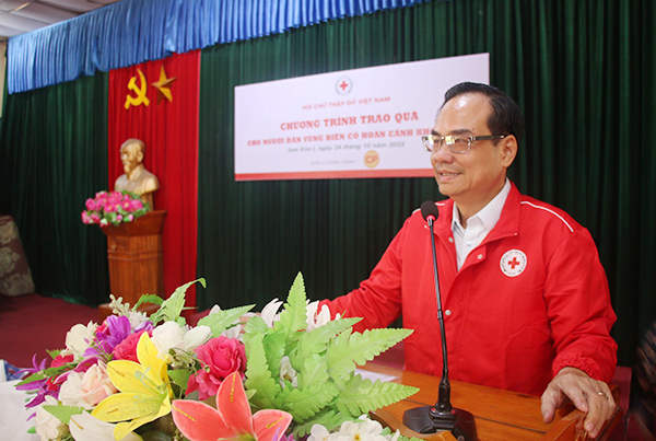 Đoàn công tác Trung ương Hội Chữ thập đỏ Việt Nam tặng 200 suất quà cho bà con vùng biên giới Hương Sơn - Ảnh 2.