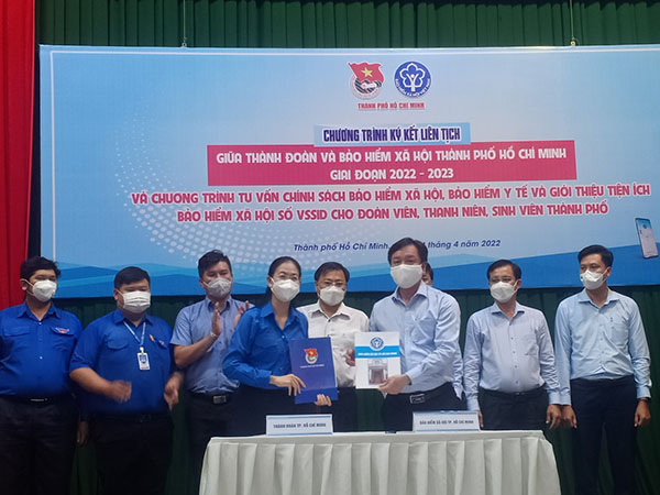 Bảo hiểm xã hội TPHCM phối hợp với Thành đoàn đưa chính sách BHXH, BHYT đến với thanh niên, sinh viên - Ảnh 1.