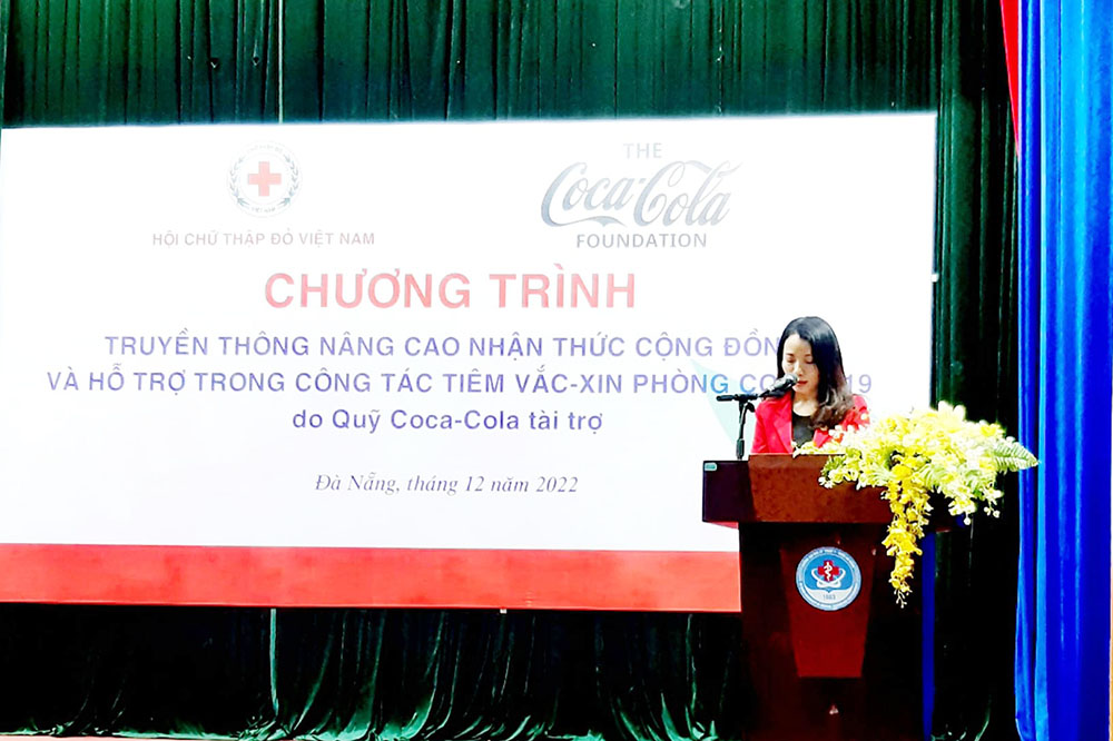 Hội Chữ thập đỏ Đà Nẵng tiếp tục tuyên truyền nâng cao nhận thức cộng đồng tiêm vắc-xin phòng Covid-19 - Ảnh 4.