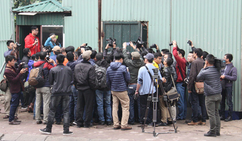 hon-3-thang-ha-noi-chua-cuong-che-xong-tum-nha-8b-le-truc-2