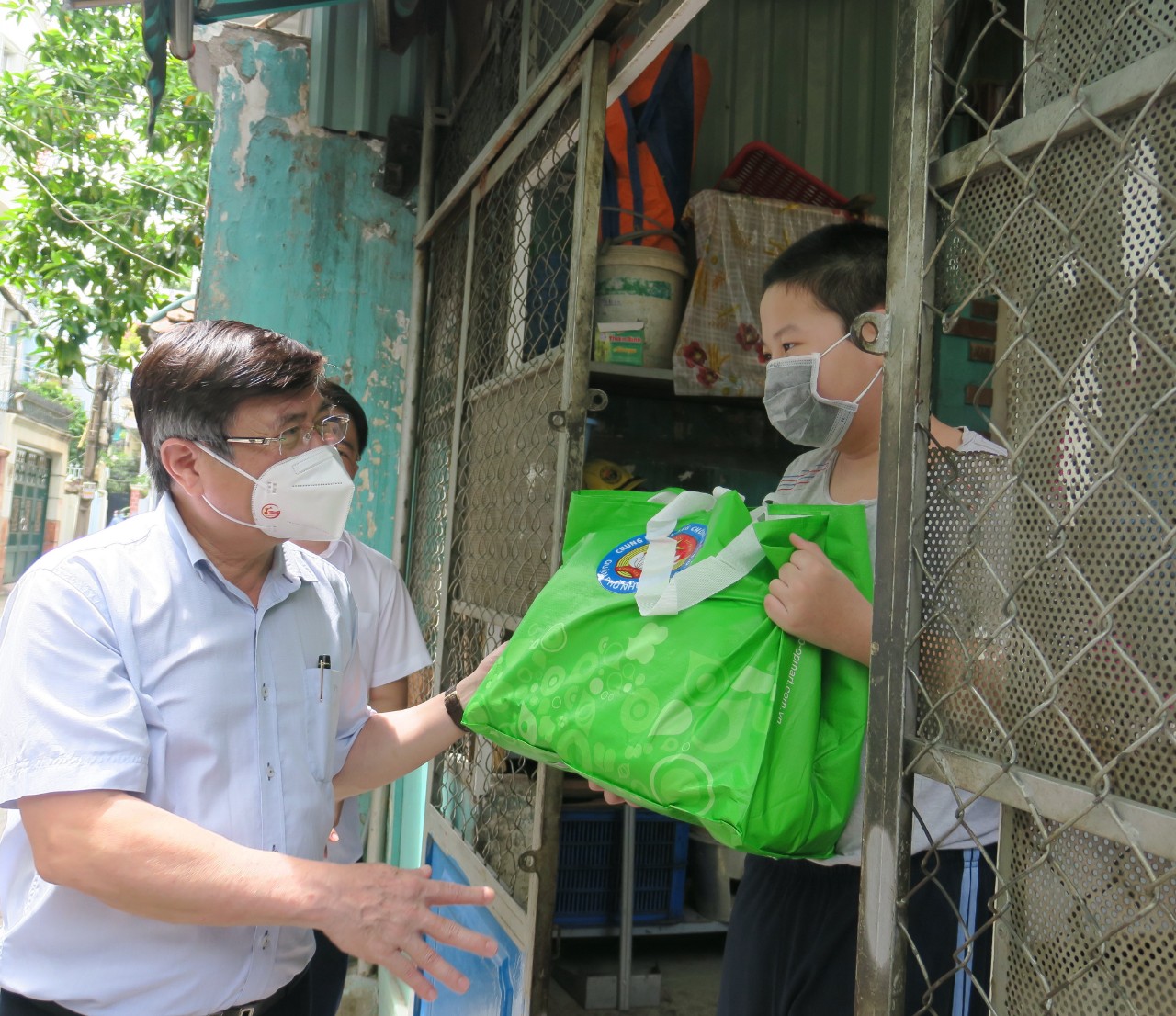 TP Hồ Chí Minh: Không để người lao động ở trọ phải thiếu ăn, thiếu chỗ ở - Ảnh 5.