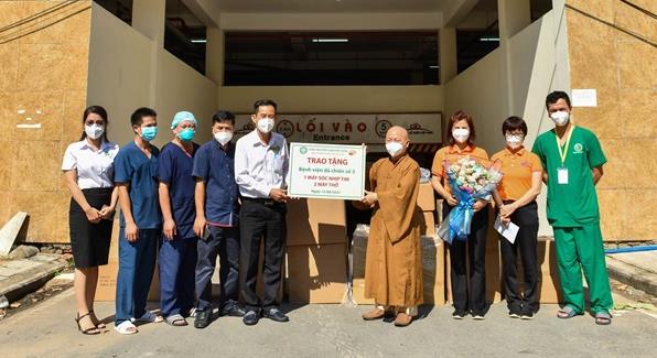 Tăng ni, phật tử TP Hồ Chí Minh chung tay phòng chống đại dịch Covid 19 - Ảnh 2.