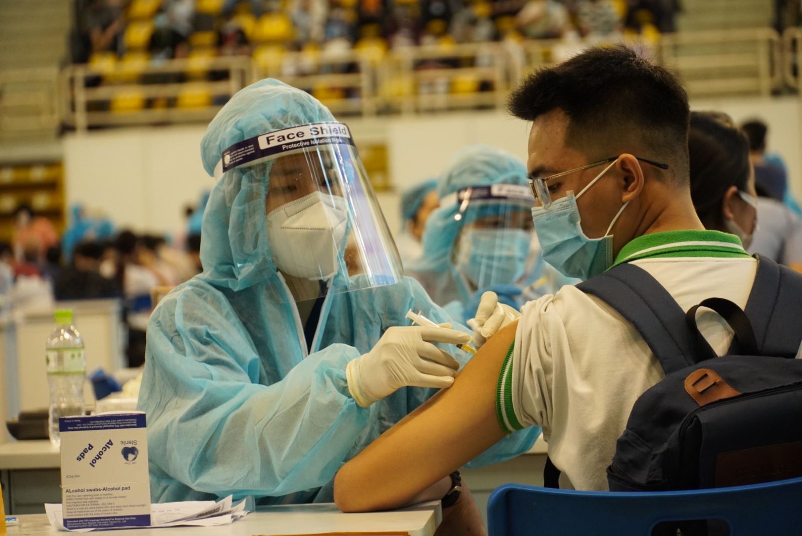 TP Hồ Chí Minh thành lập 22 tổ công tác đặc biệt hỗ trợ thành phố Thủ Đức và các quận, huyện chống dịch - Ảnh 1.