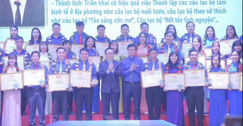 Vinh danh 20 gương thanh niên sống đẹp và 55 cán bộ có thành tích xuất sắc trong công tác Hội - Ảnh 2.