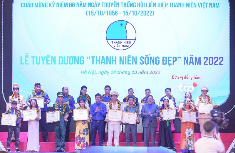 Vinh danh 20 gương thanh niên sống đẹp và 55 cán bộ có thành tích xuất sắc trong công tác Hội - Ảnh 3.