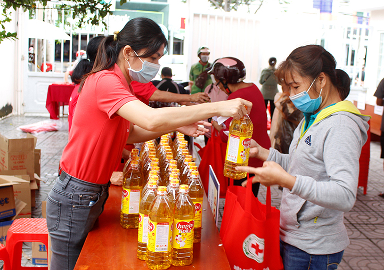 Bà Rịa-Vũng Tàu: “Chợ Nhân đạo” – Lan tỏa hành động nhân ái - Ảnh 1.