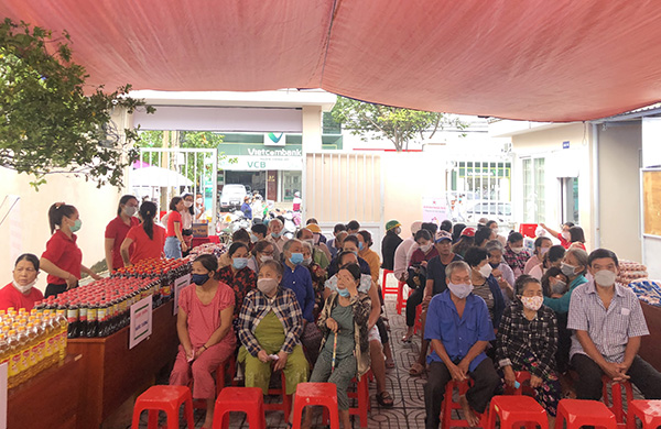 Bà Rịa-Vũng Tàu: “Chợ Nhân đạo” – Lan tỏa hành động nhân ái - Ảnh 2.