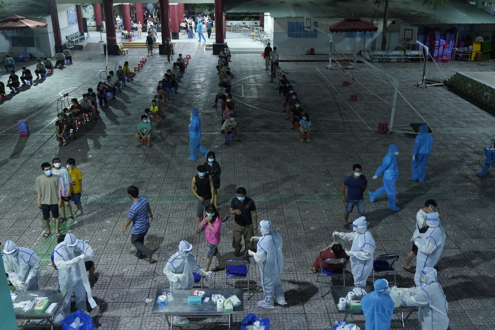 TP Hồ Chí Minh triển khai đợt cao điểm kiểm soát dịch COVID-19 từ nay đến ngày 10/7 - Ảnh 1.